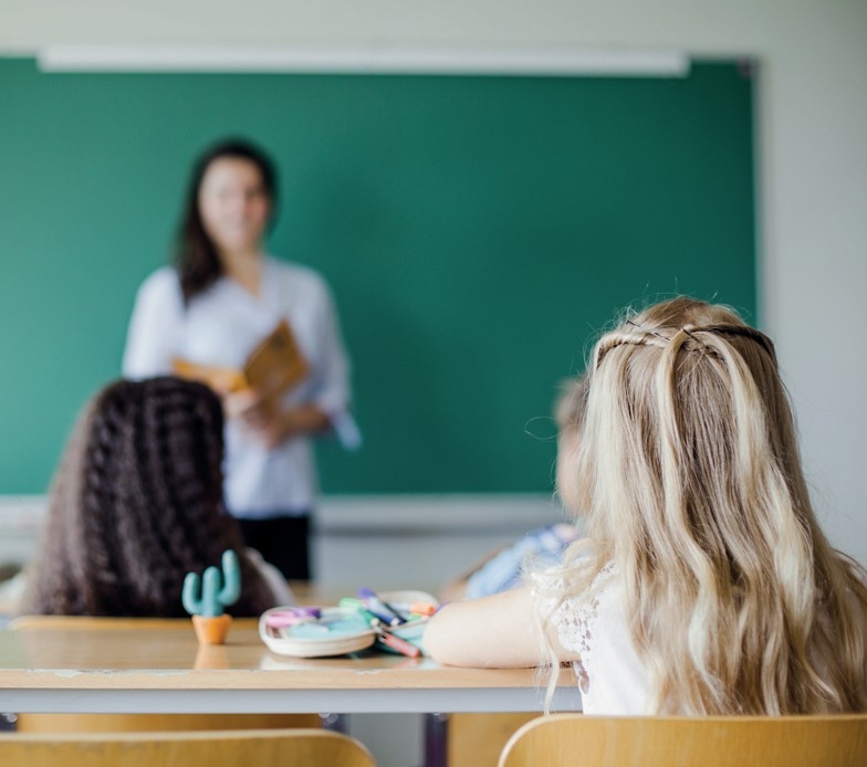 Monitoring CO2 & Temperature in Schools